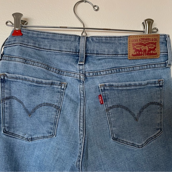 715 Bootcut Levi’s - Picture 1 of 4